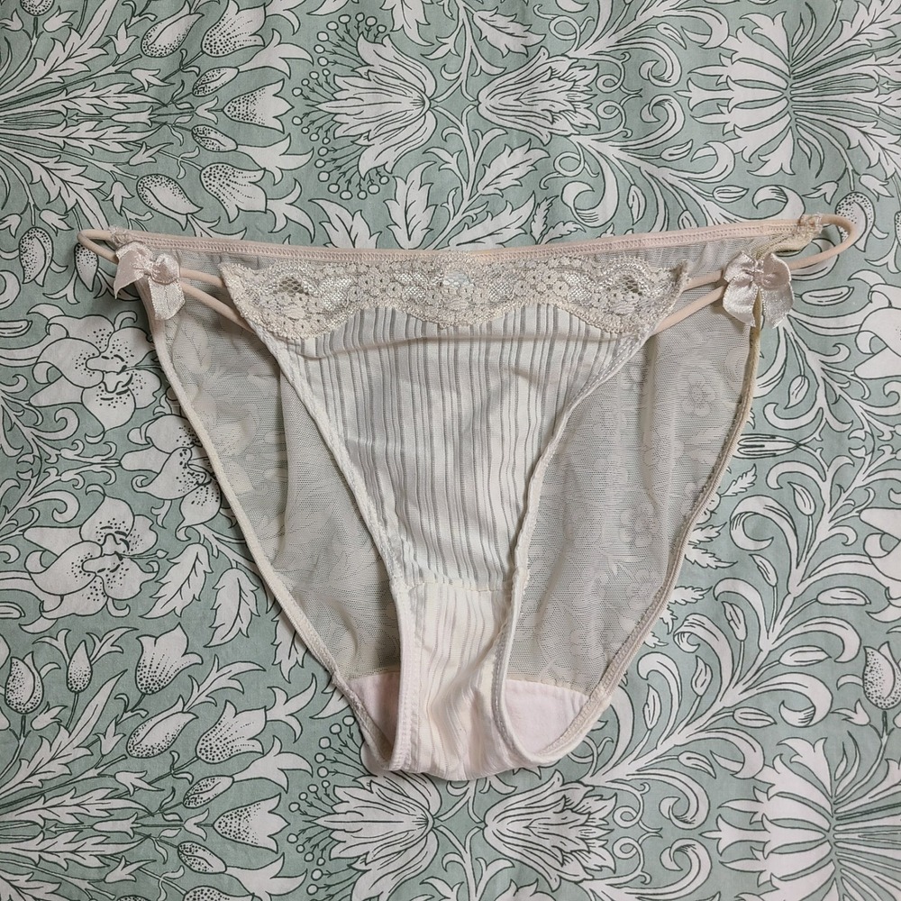 Vintage‎ Ivory Mesh Lace Bikini High Cut M Womens Panties